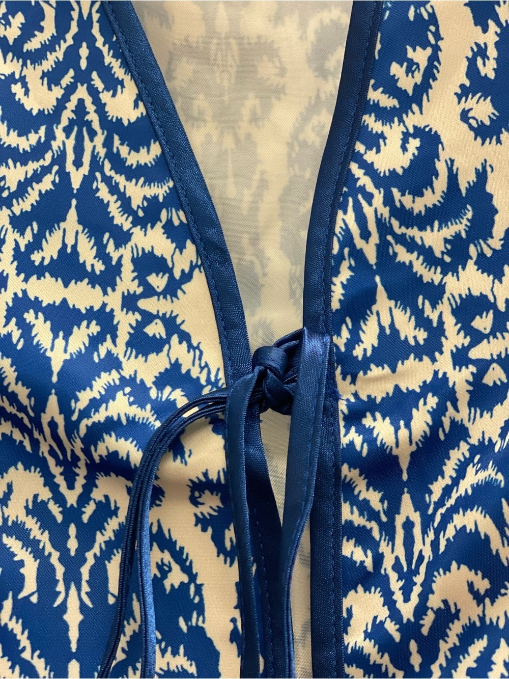Blue & White Patterned Tie-Front Crop Vest - Picture 2 of 3